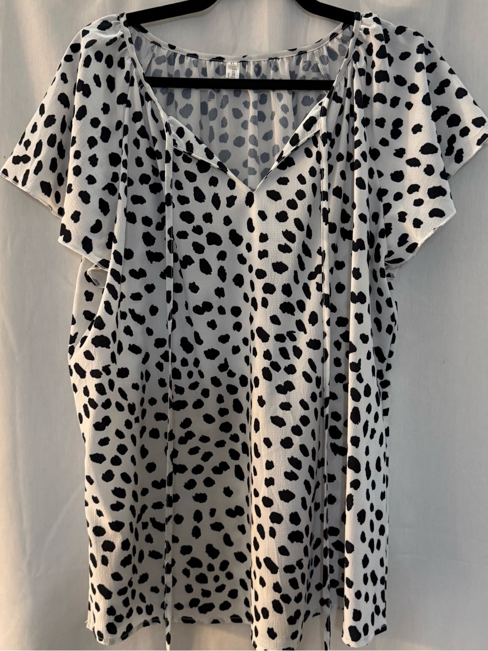 Women’s White & Black Spot V-Neck Flutter Sleeve Blouse